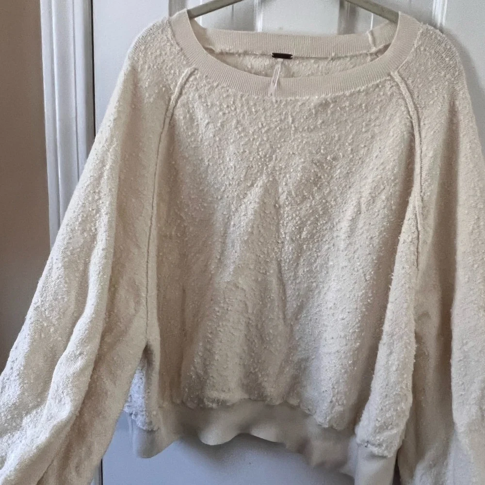 Never used free people sweatshirt - Picture 3 of 5